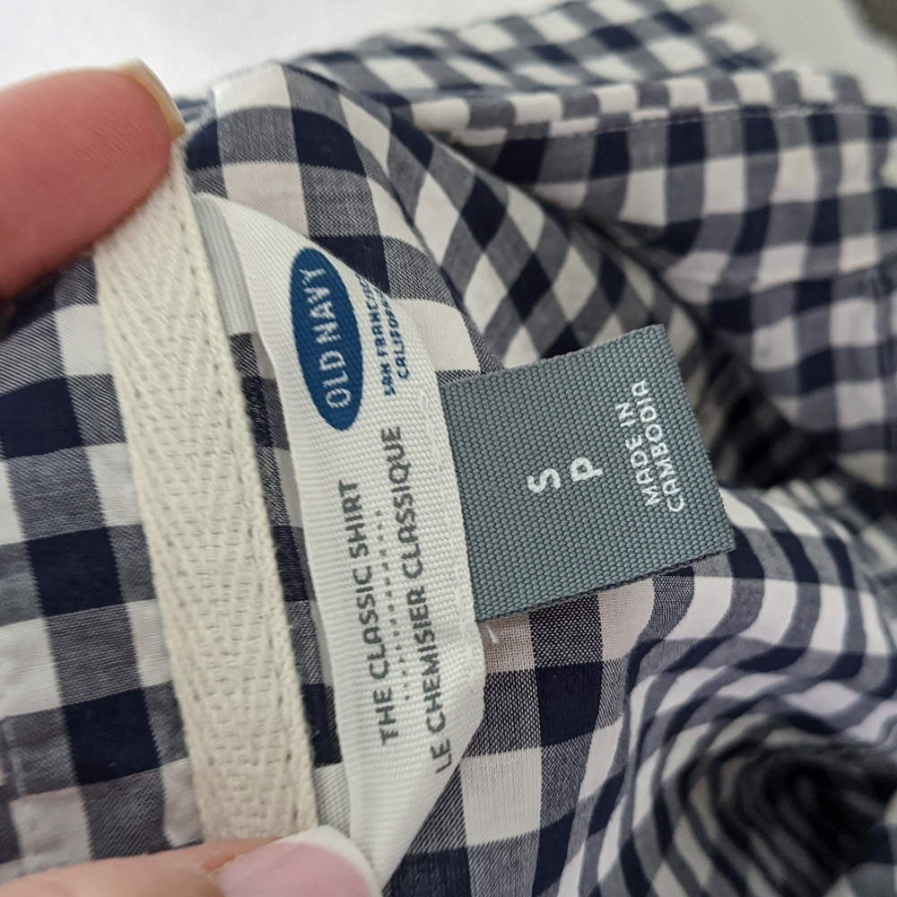 ON Button Down Shirt Small - Picture 4 of 5